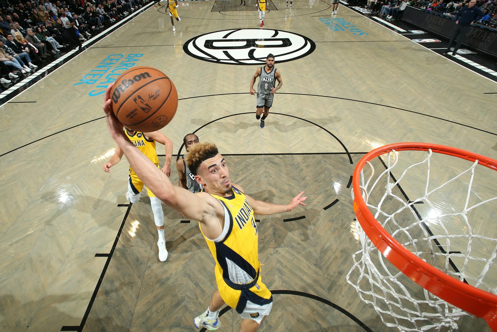 但她深知 但她深知