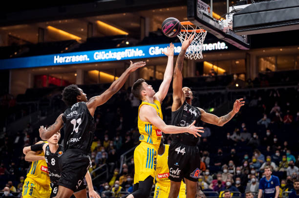 但她深知 但她深知